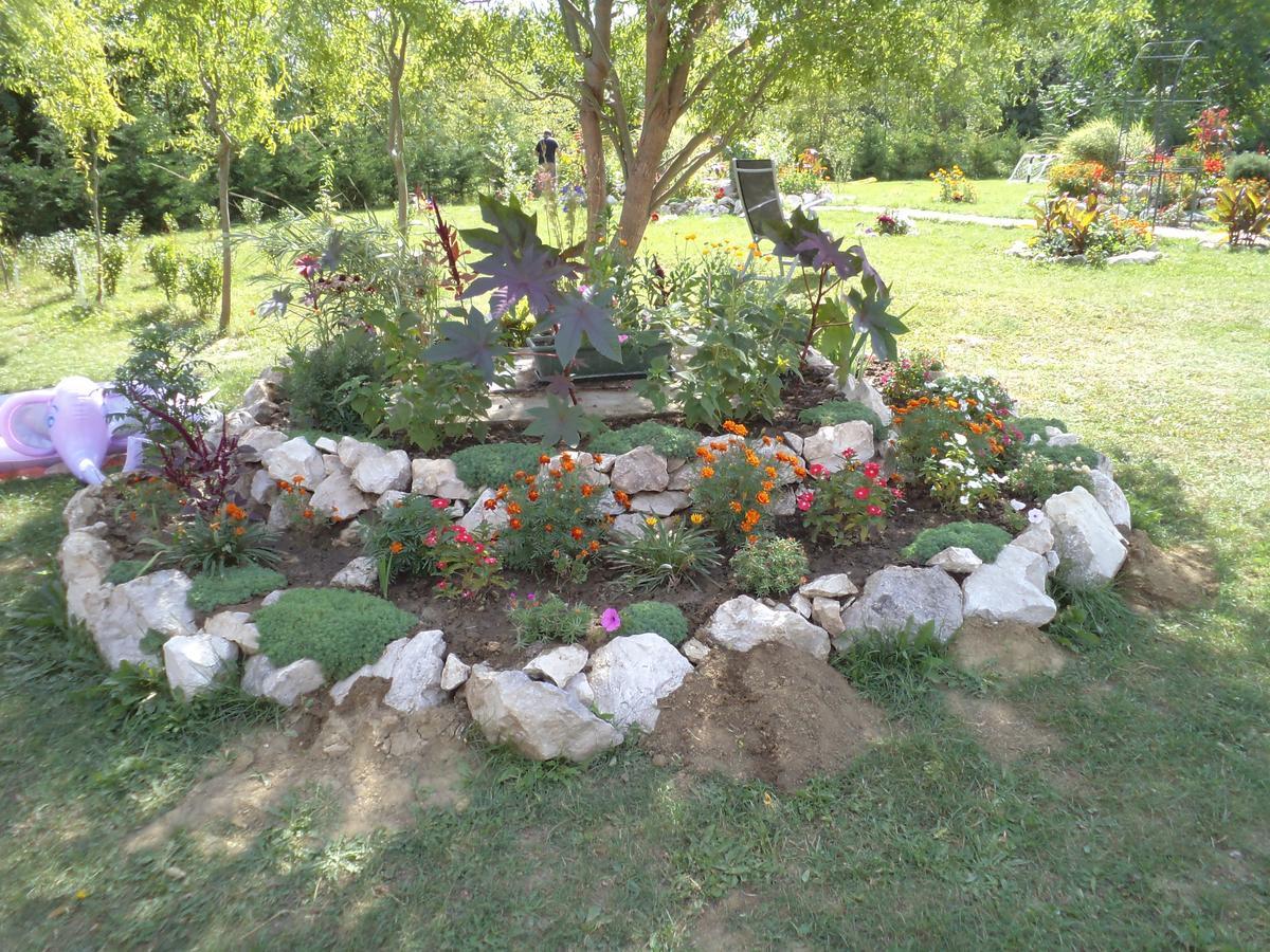 Pollushof Panzio Es Etterem Bed & Breakfast Csolnok Екстериор снимка